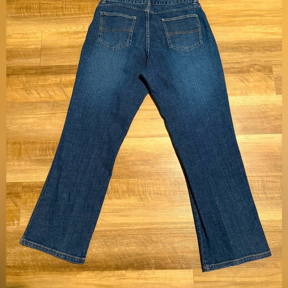 Chicos Jeans Women’s Size M (10/12) Blue Dark Wash Zip Fly Hi Rise 5 Pockets EUC - Picture 2 of 9